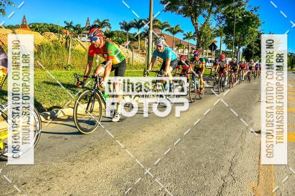 Buy your photos of the event11 Volta Ciclstica de Brusque on Fotop