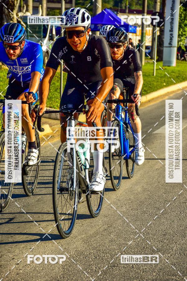 Buy your photos of the event11 Volta Ciclstica de Brusque on Fotop