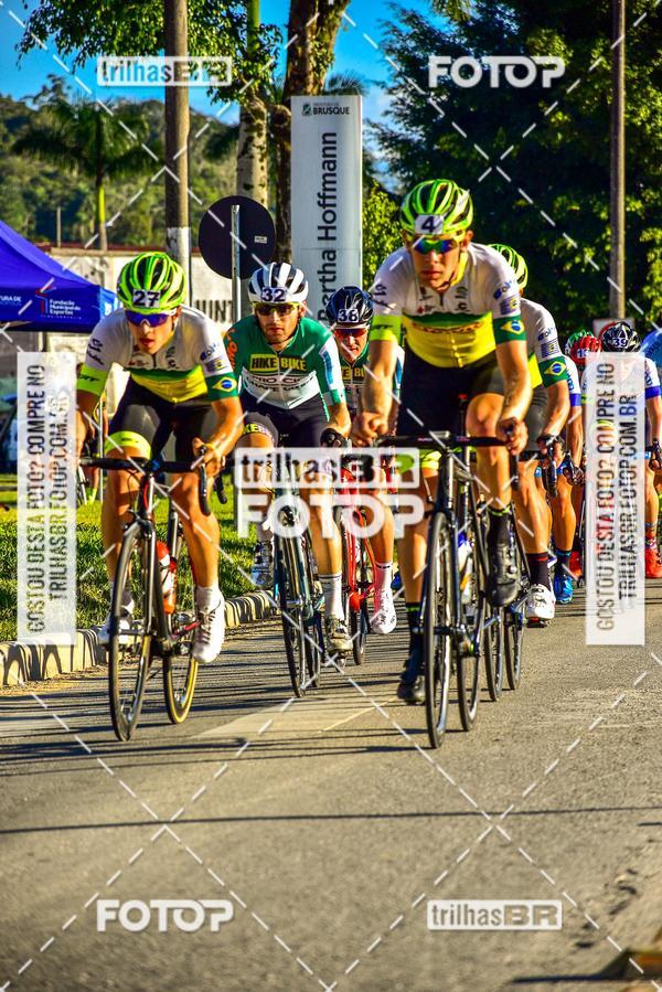 Buy your photos of the event11 Volta Ciclstica de Brusque on Fotop