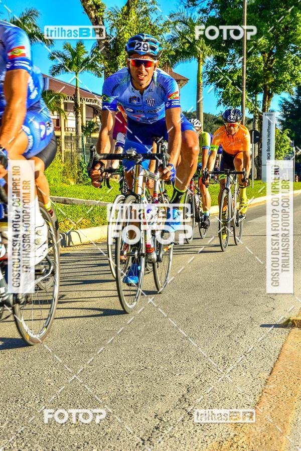 Buy your photos of the event11 Volta Ciclstica de Brusque on Fotop