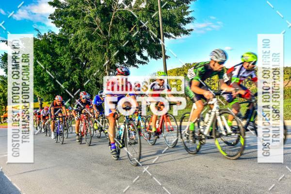 Buy your photos of the event11 Volta Ciclstica de Brusque on Fotop