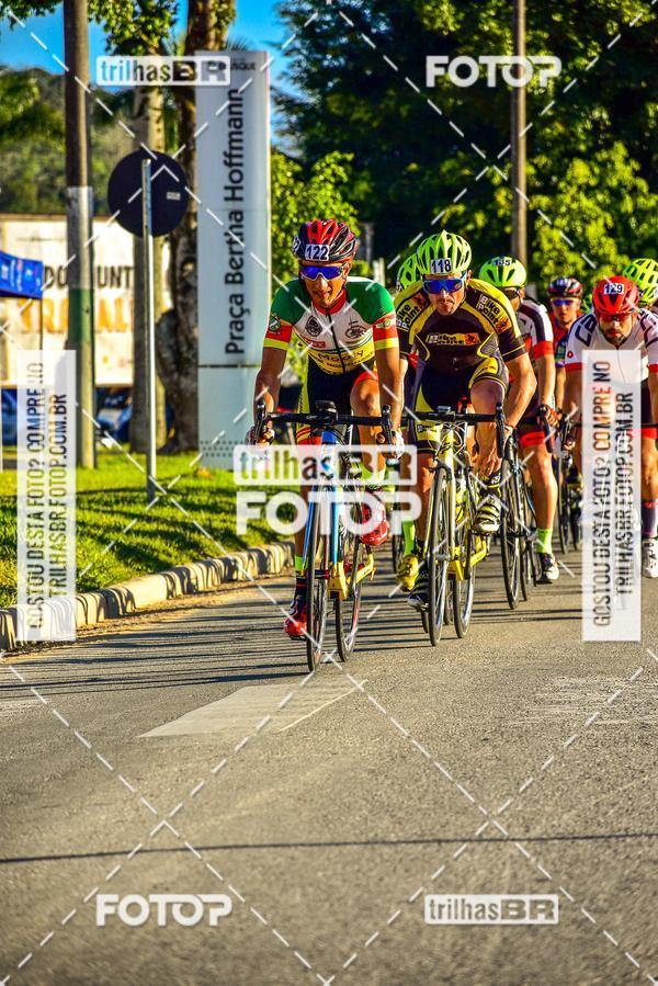 Buy your photos of the event11 Volta Ciclstica de Brusque on Fotop