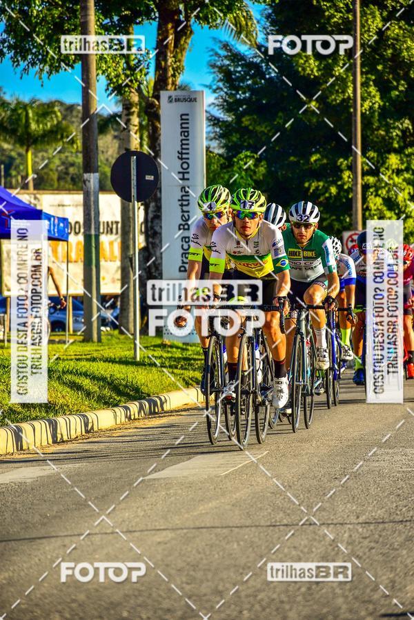 Buy your photos of the event11 Volta Ciclstica de Brusque on Fotop