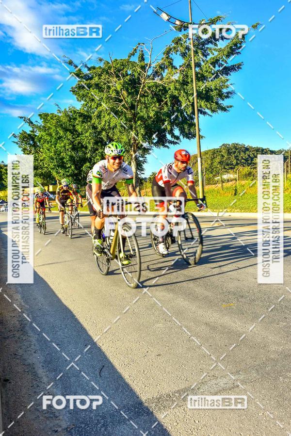 Buy your photos of the event11 Volta Ciclstica de Brusque on Fotop