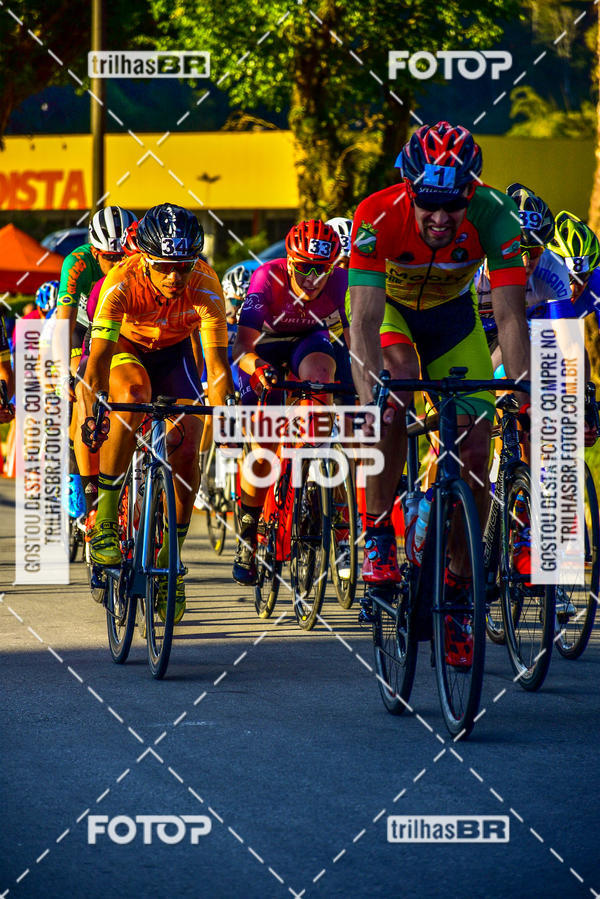 Buy your photos of the event11 Volta Ciclstica de Brusque on Fotop