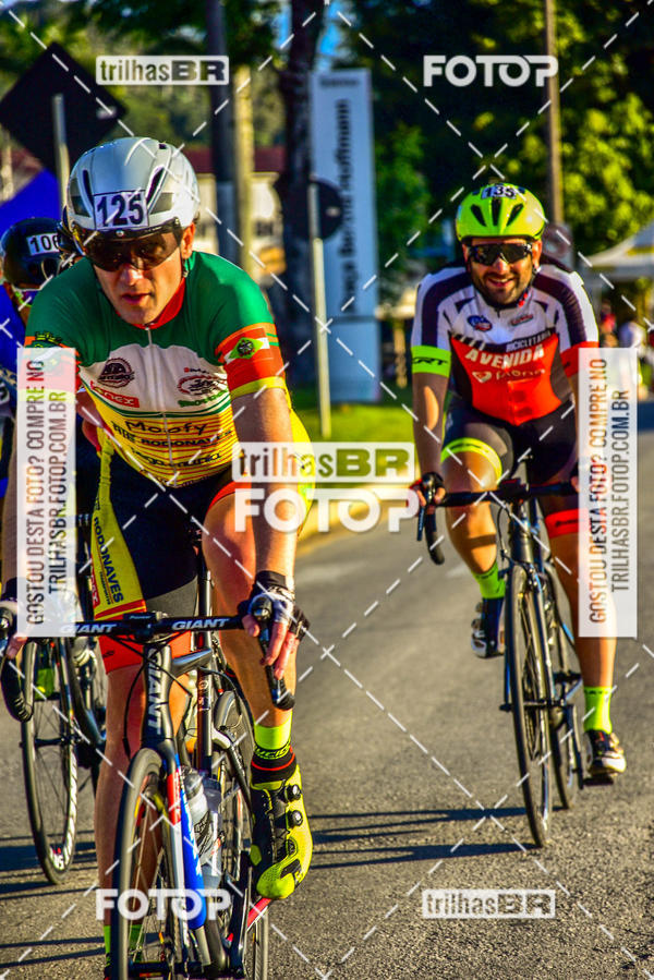 Buy your photos of the event11 Volta Ciclstica de Brusque on Fotop