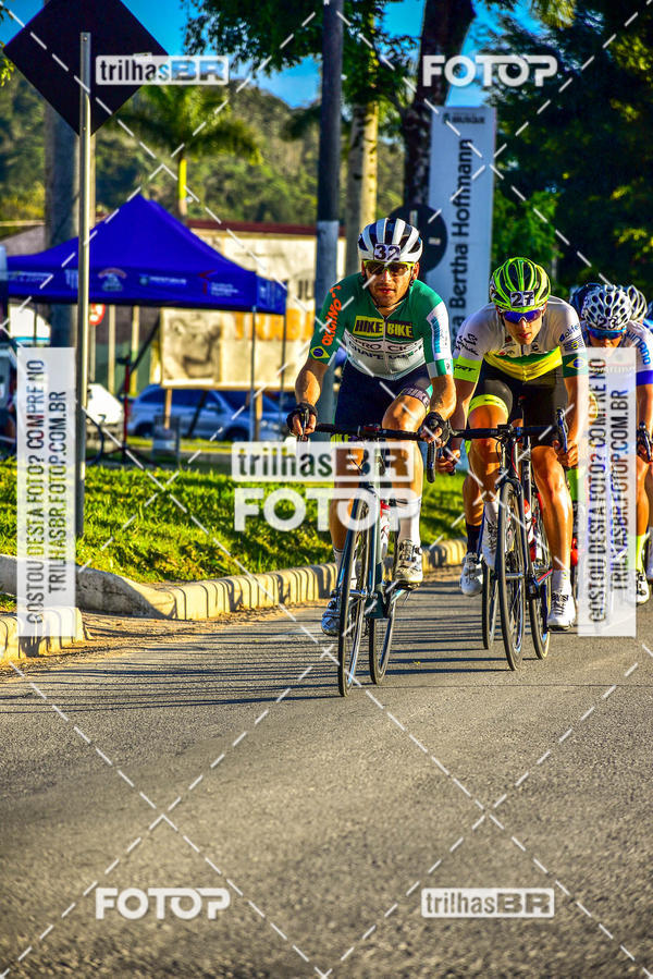 Buy your photos of the event11 Volta Ciclstica de Brusque on Fotop