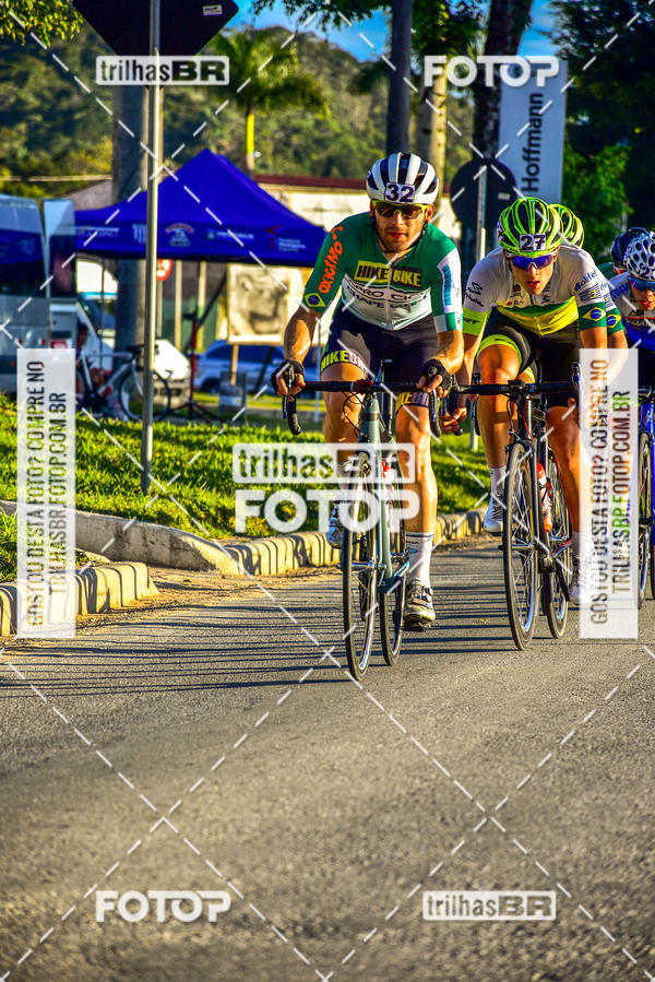 Buy your photos of the event11 Volta Ciclstica de Brusque on Fotop