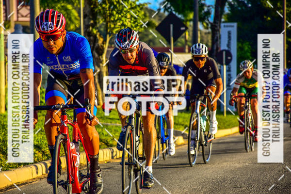 Buy your photos of the event11 Volta Ciclstica de Brusque on Fotop