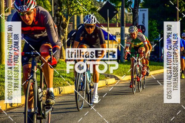 Buy your photos of the event11 Volta Ciclstica de Brusque on Fotop