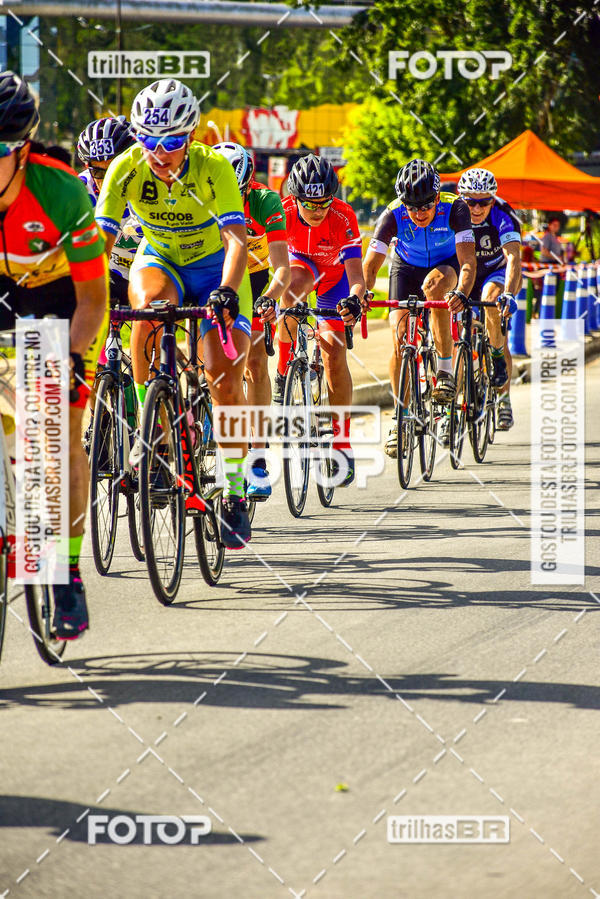 Buy your photos of the event11 Volta Ciclstica de Brusque on Fotop