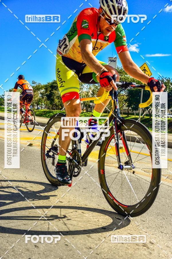 Buy your photos of the event11 Volta Ciclstica de Brusque on Fotop