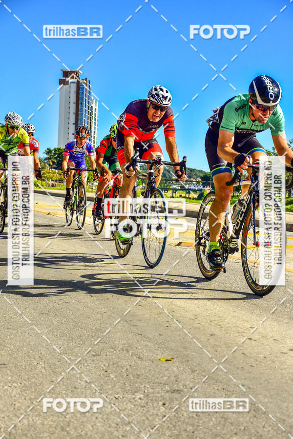 Buy your photos of the event11 Volta Ciclstica de Brusque on Fotop