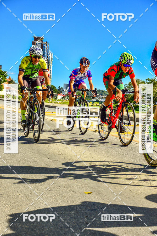 Buy your photos of the event11 Volta Ciclstica de Brusque on Fotop