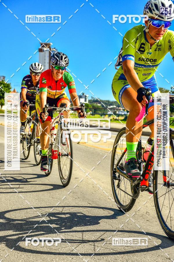 Buy your photos of the event11 Volta Ciclstica de Brusque on Fotop