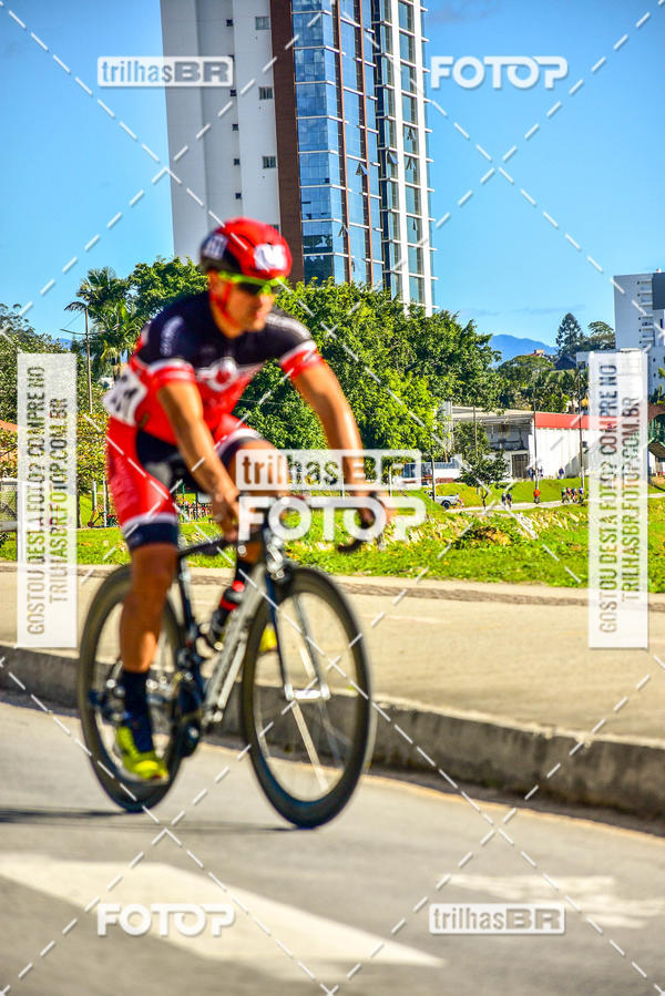 Buy your photos of the event11 Volta Ciclstica de Brusque on Fotop