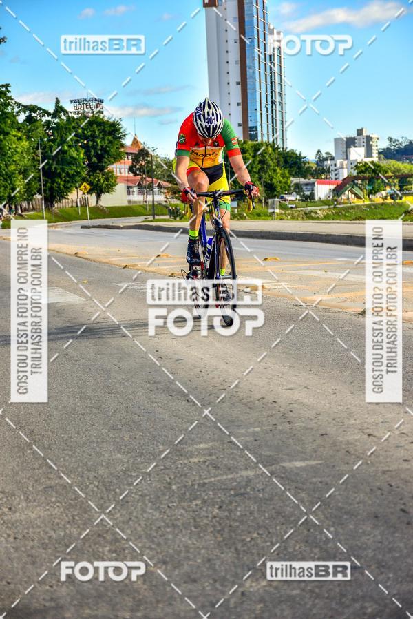Buy your photos of the event11 Volta Ciclstica de Brusque on Fotop
