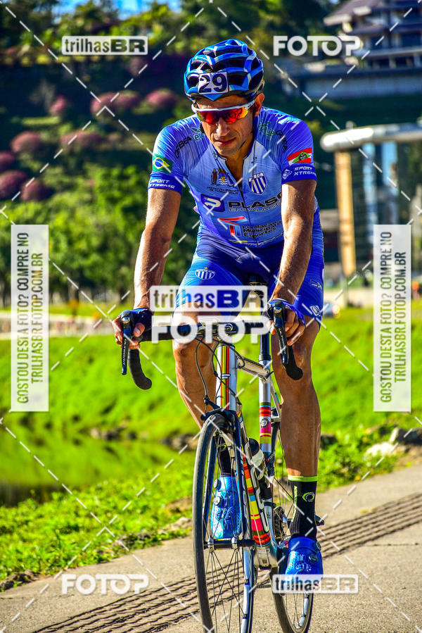 Buy your photos of the event11 Volta Ciclstica de Brusque on Fotop