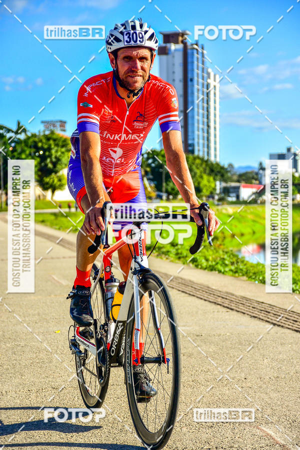 Buy your photos of the event11 Volta Ciclstica de Brusque on Fotop