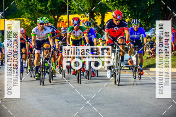Buy your photos of the event11 Volta Ciclstica de Brusque on Fotop