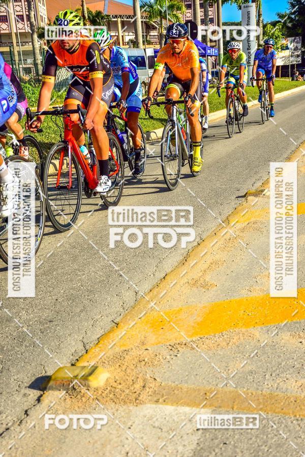 Buy your photos of the event11 Volta Ciclstica de Brusque on Fotop