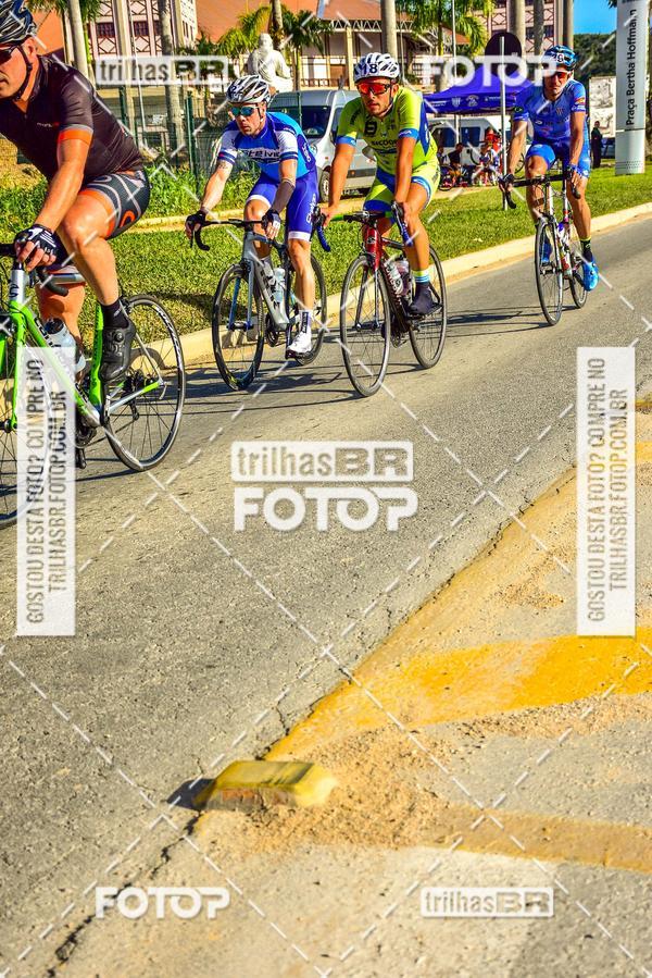 Buy your photos of the event11 Volta Ciclstica de Brusque on Fotop
