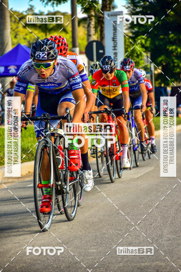 Buy your photos of the event11 Volta Ciclstica de Brusque on Fotop