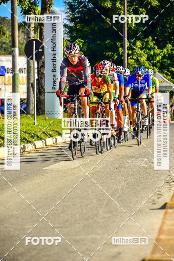 Buy your photos of the event11 Volta Ciclstica de Brusque on Fotop