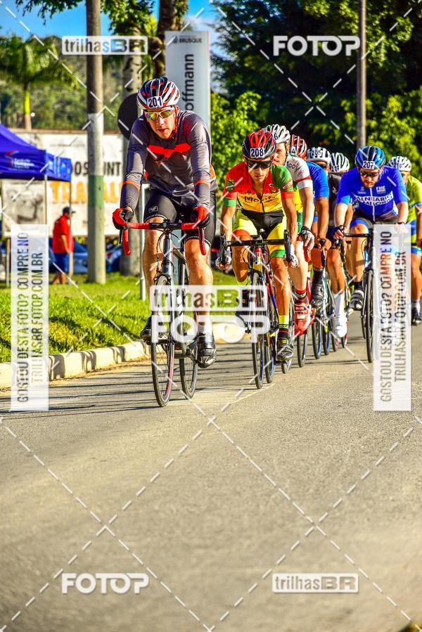 Buy your photos of the event11 Volta Ciclstica de Brusque on Fotop