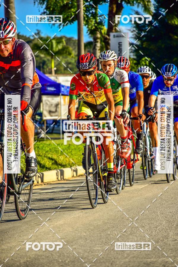 Buy your photos of the event11 Volta Ciclstica de Brusque on Fotop