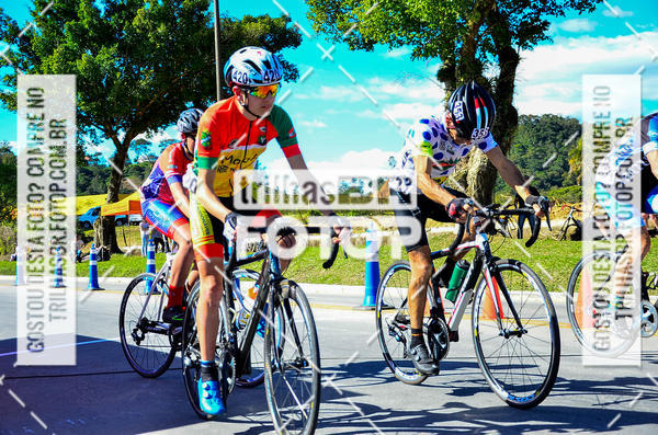 Buy your photos of the event11 Volta Ciclstica de Brusque on Fotop