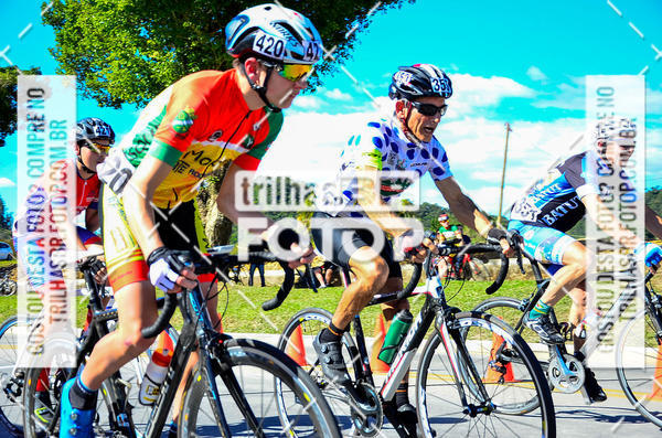 Buy your photos of the event11 Volta Ciclstica de Brusque on Fotop