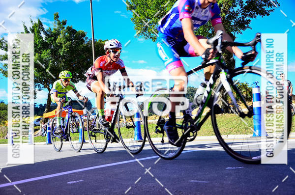 Buy your photos of the event11 Volta Ciclstica de Brusque on Fotop