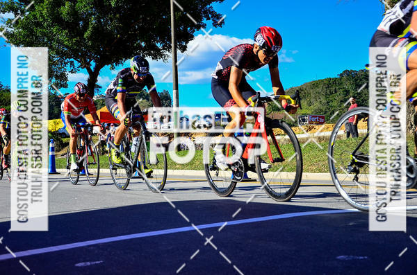 Buy your photos of the event11 Volta Ciclstica de Brusque on Fotop