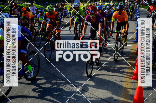 Buy your photos of the event11 Volta Ciclstica de Brusque on Fotop