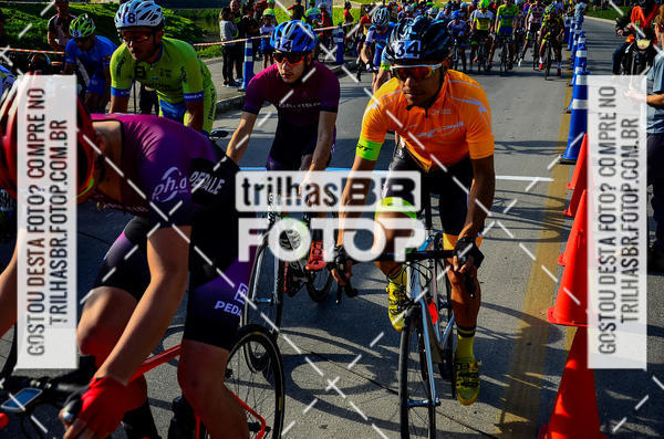 Buy your photos of the event11 Volta Ciclstica de Brusque on Fotop