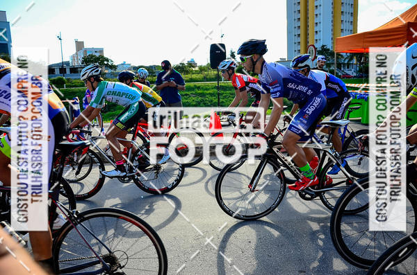 Buy your photos of the event11 Volta Ciclstica de Brusque on Fotop