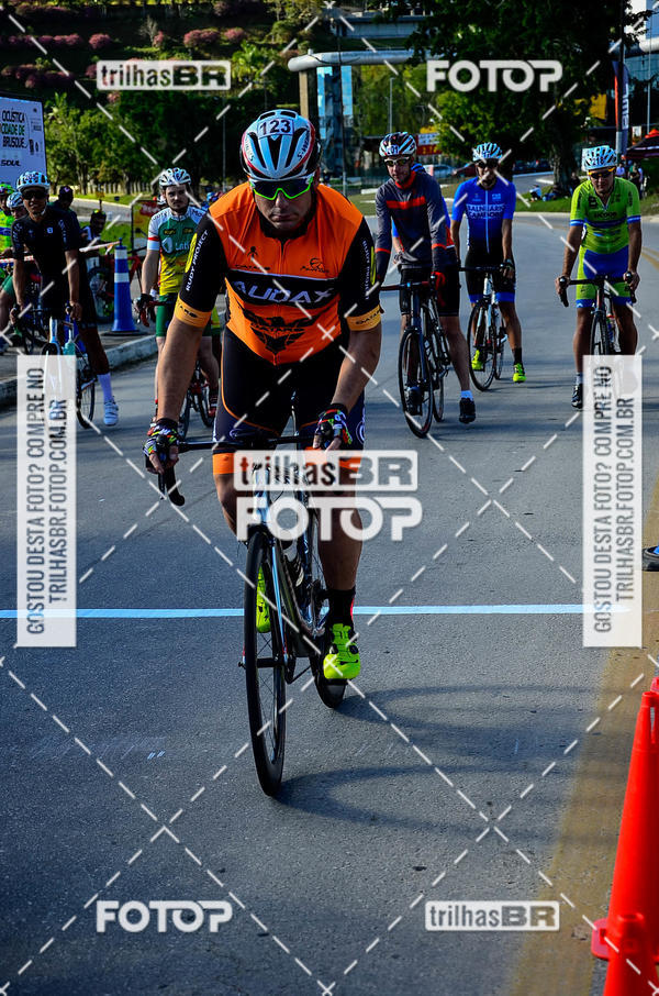 Buy your photos of the event11 Volta Ciclstica de Brusque on Fotop