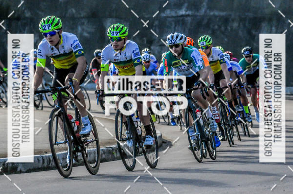 Buy your photos of the event11 Volta Ciclstica de Brusque on Fotop