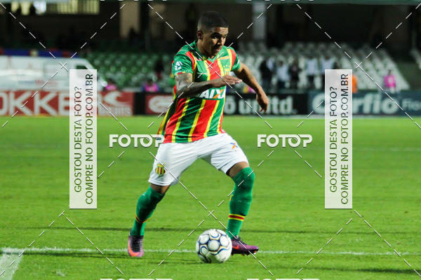 Buy your photos of the eventCampeonato Brasileiro - Sampaio Corr�a x Curitiba on Fotop