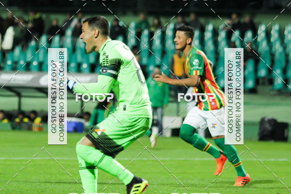 Buy your photos of the eventCampeonato Brasileiro - Sampaio Corr�a x Curitiba on Fotop