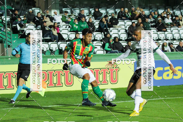 Buy your photos of the eventCampeonato Brasileiro - Sampaio Corr�a x Curitiba on Fotop
