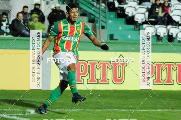 Buy your photos of the eventCampeonato Brasileiro - Sampaio Corr�a x Curitiba on Fotop