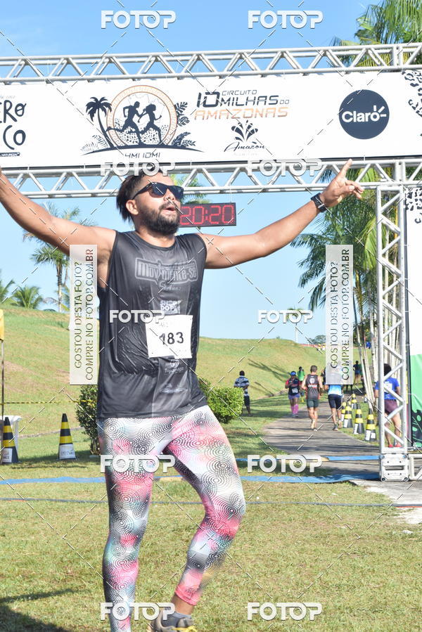 Buy your photos of the event10 MILLHAS ETAPA ACQUA PARK 2018 on Fotop