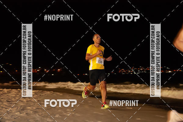 Buy your photos of the eventNIGHT RUN ICARA� BEACH - 6� EDI��O - NITER�I RJ on Fotop