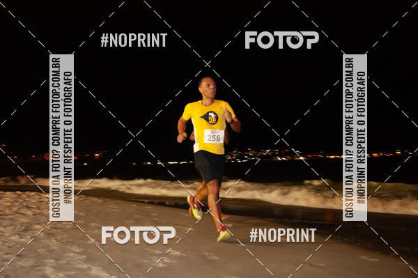 Buy your photos of the eventNIGHT RUN ICARA� BEACH - 6� EDI��O - NITER�I RJ on Fotop