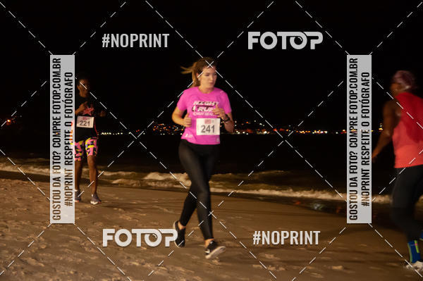 Buy your photos of the eventNIGHT RUN ICARA� BEACH - 6� EDI��O - NITER�I RJ on Fotop