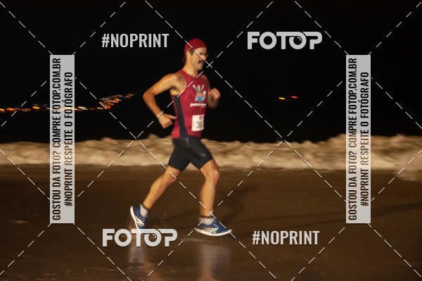 Buy your photos of the eventNIGHT RUN ICARA� BEACH - 6� EDI��O - NITER�I RJ on Fotop