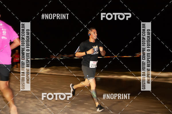 Buy your photos of the eventNIGHT RUN ICARA� BEACH - 6� EDI��O - NITER�I RJ on Fotop