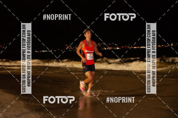Buy your photos of the eventNIGHT RUN ICARA� BEACH - 6� EDI��O - NITER�I RJ on Fotop